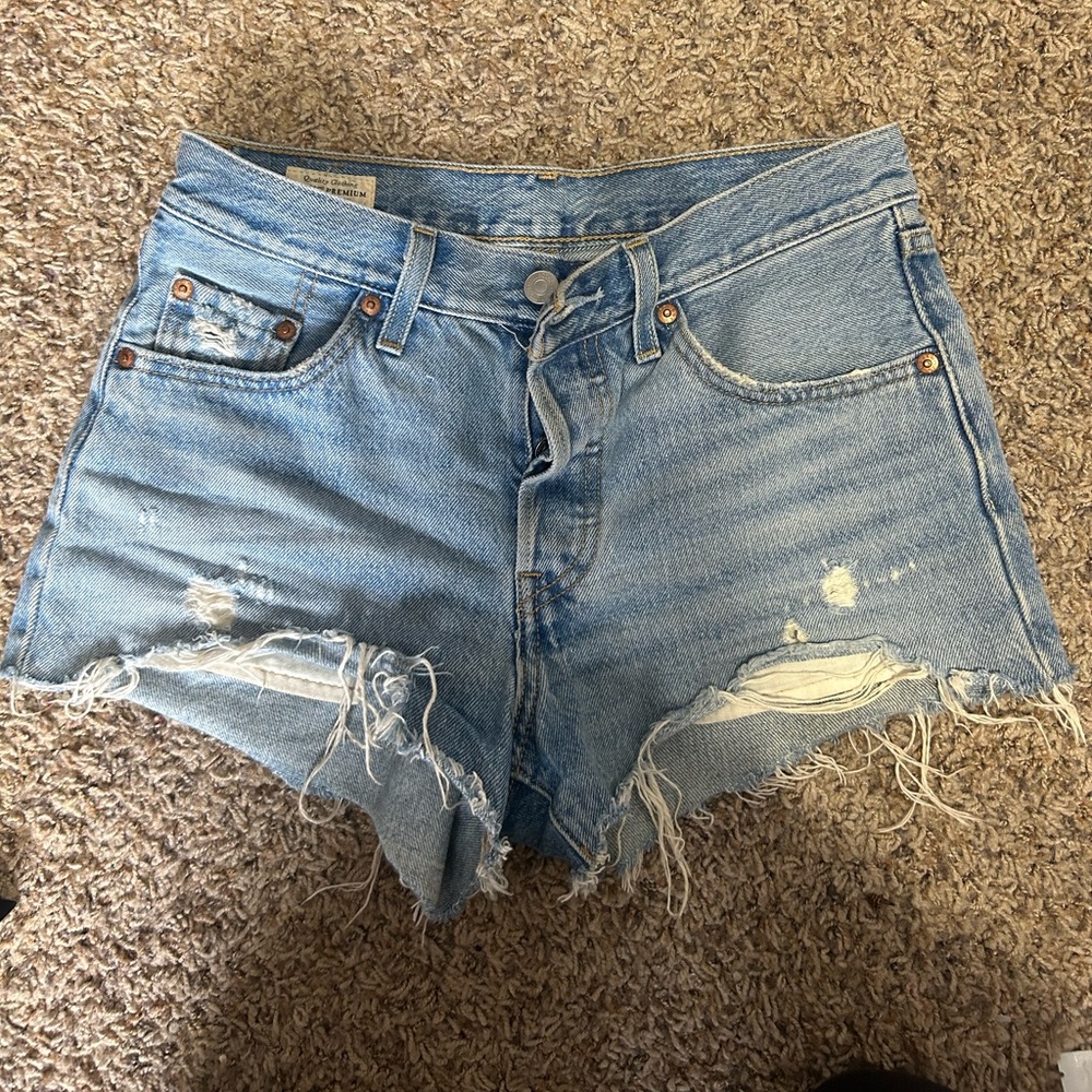 levi’s denim shorts